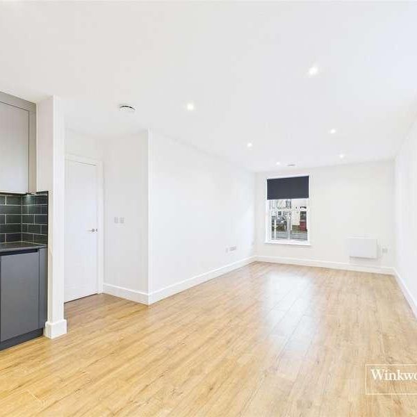 Southampton Street, Reading, Berkshire, RG1 - Photo 1