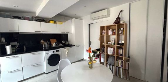 A LOUER - APPARTEMENT DE TYPE 2 - 30M² - CENTRE VILLE AIX EN PROVENCE - Photo 2