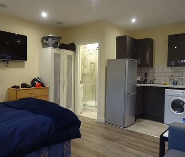 Derby Grove, Nottingham - Photo 3