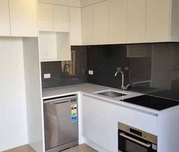 So Convenient - Photo 5