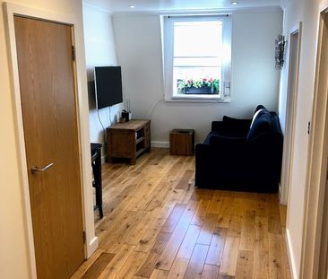2 Bed Flat, Gloucester Terrace, W2 - Photo 3