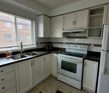 For Lease - 2 Clay Brick Court Unit# 38, Brampton, Ontario - Photo 5