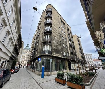Kiadó átlagos állapotú lakás - Budapest VI. kerület - Fotó 2