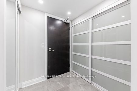 For Lease - 20 North Park Road Unit# 709, Vaughan, Ontario - Photo 4
