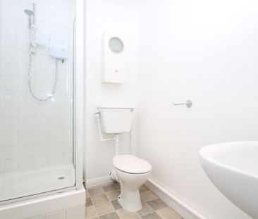 Church Road, Hove, BN3 2FA 2 bedroom apartment to rent - Photo 4