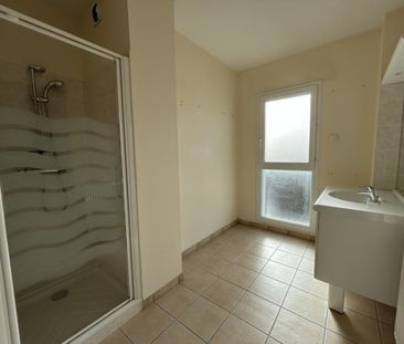 Location Appartement 3 pièces 87m² AGEN 47000 - Photo 6