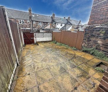 2 bedroom terraced house to rent - Photo 5