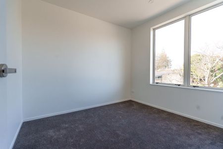 Brand New Spacious 3 bed 2 bathrooms for rent - Photo 5