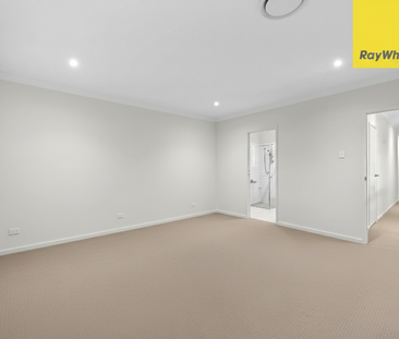 Near-New Metricon Home, 4 Bedrooms, 2 Living Areas, Ducted A/C, Sol... - Photo 1