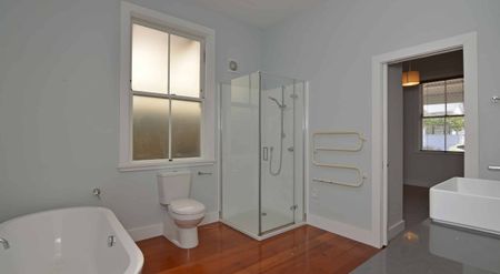 2 bedroom bungalow in Wadestown - Photo 5