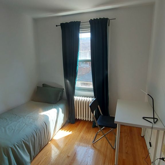 Chambre à Louer Dans Un Beau 6 1/2 - Photo 1