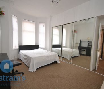 1 bed Flat for Rent - Photo 4