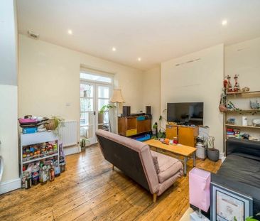 South Lambeth Road - Photo 5