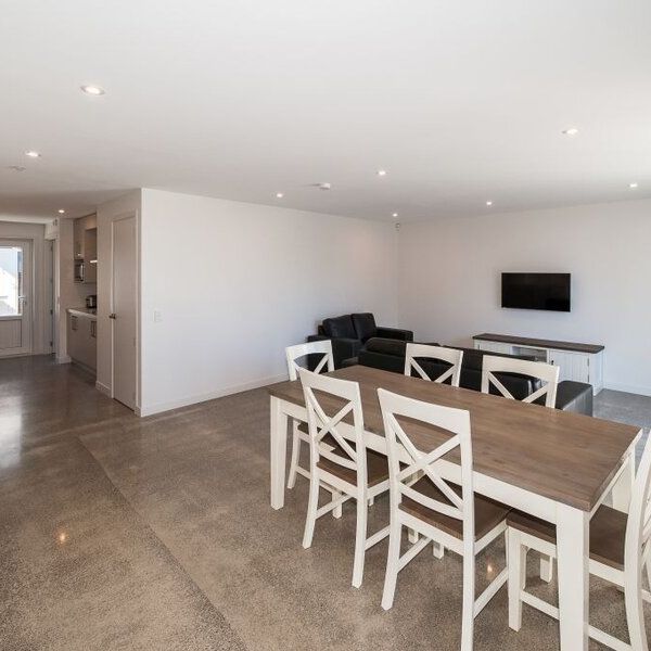 Matipo Room Available – Fully furnished includes power and internet – 1 Occupant ONLY - Photo 1