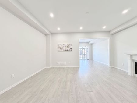 For Lease - 176 Elyse Court, Aurora, Ontario - Photo 2