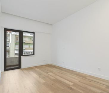 3 Bedroom Apartment with balcony, Restelo, Lisboa - Foto 4