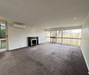 Spacious & Convenient Single-Level Living - Photo 1
