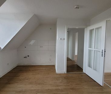 Gemütliche Single-Wohnung im Dachgeschoss - Photo 1