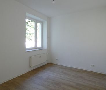 *** Moderne DG-Wohnung sucht neuen Mieter *** - Photo 2