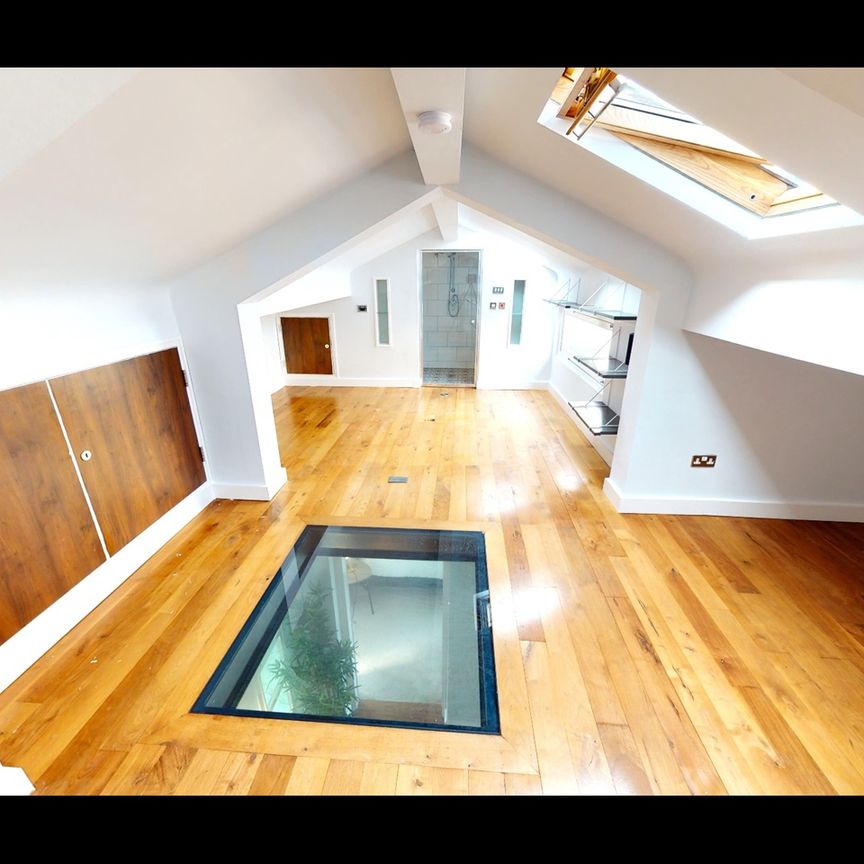 2 Bed Flat, Clarence Street, L3 - Photo 1