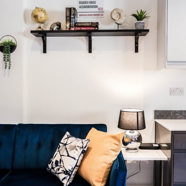 1 Bed Flat, Dog Kennel Hill, SE22 - Photo 1