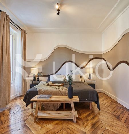 Appartement • Elysées-Madeleine - Photo 3