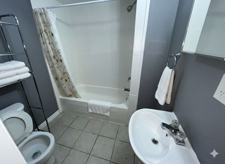 For Lease - 715 Main Street Unit# 27, Hamilton, Ontario - Photo 3