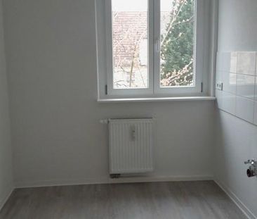 Stop! Familienfreundliche 4-Zimmer-Wohnung! - Photo 1