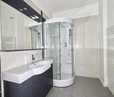 Location Appartement 2 pièces 43m² LYON 3ème - Photo 6