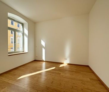 Balkon und Fußbodenheizung - neu sanierte 3,5-Raum-Wohnung in Chemnitz - Photo 1