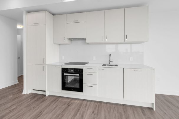 For Lease - 1 Quarrington Lane Unit# 919, Toronto, Ontario - Photo 1