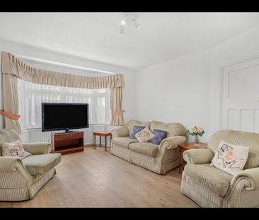 3 Bed Terraced House, Cardrew Avenue, N12 - Photo 3