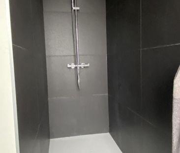 Huis te huur in Kortrijk voor € 925 met 2 slaapkamers - Photo 1