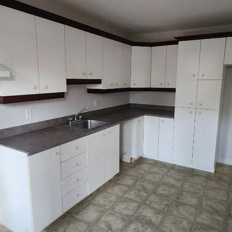Logement 5 1/2 secteur recherché - Photo 1