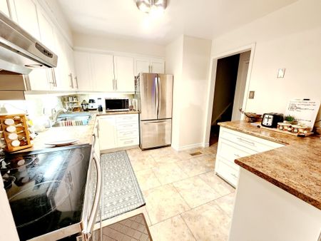 For Lease - 7275 Corrine Crescent, Mississauga, Ontario - Photo 5