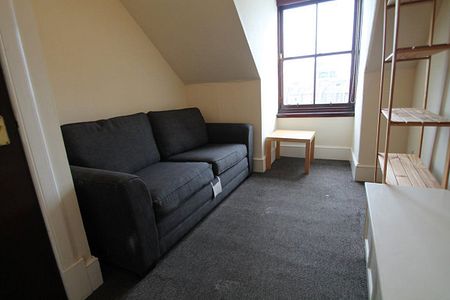 TR Commercial St Flat Share, Dundee - Photo 2