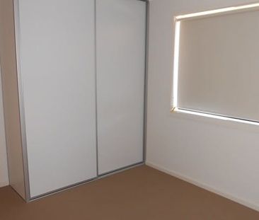 10 Gale Street - Photo 2