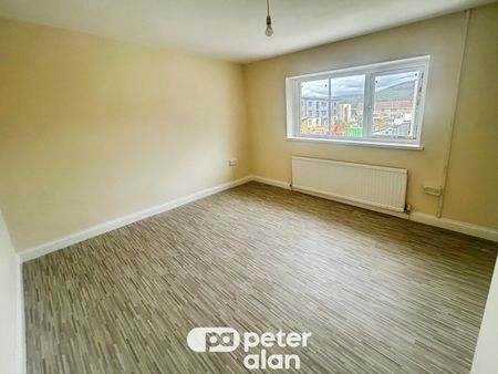 Bevin Avenue, PORT TALBOT - Photo 2