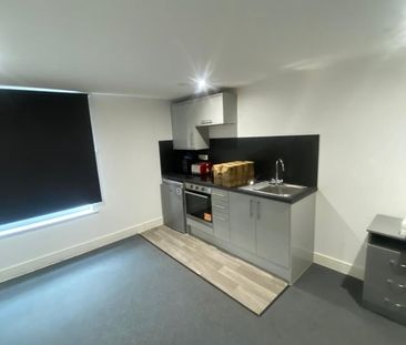 Studio Flat, Straits Parade, BS16 - Photo 6