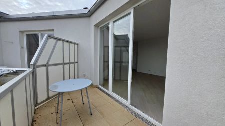 Traumhafte 2 Zimmer-Wohnung mit Balkon - Grünruhelage mit herrlichem Weitblick - Bestzustand - Photo 3