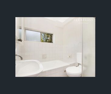 Well-Appointed Two Bedroom Apartment | Prime Location - Photo 4