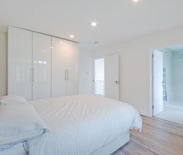 Hendon Way - Photo 5