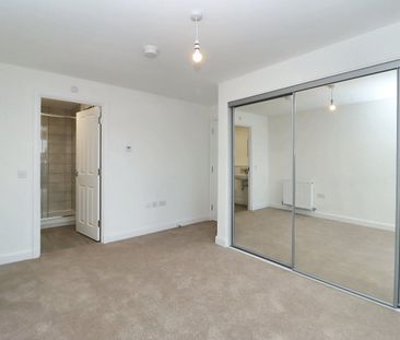 3 bedroom apartment to rent - Photo 5