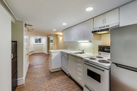 For Lease - 26 Beaconsfield Avenue Unit# Lower, Toronto, Ontario - Photo 4