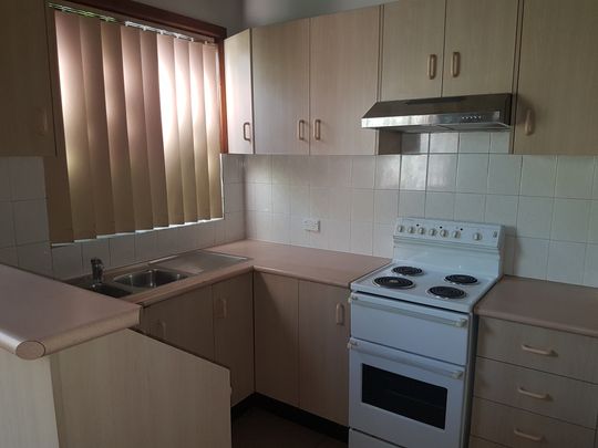 Ideal Location! - Photo 1