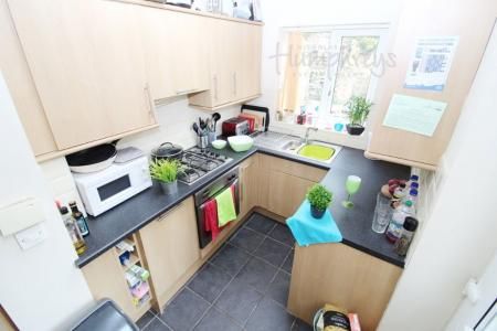 Churchill Road, S10 - Photo 3