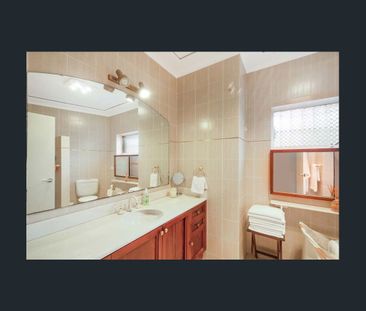 Stylish Three Bedroom Family Home in the Heart of Lane Cove - Photo 1