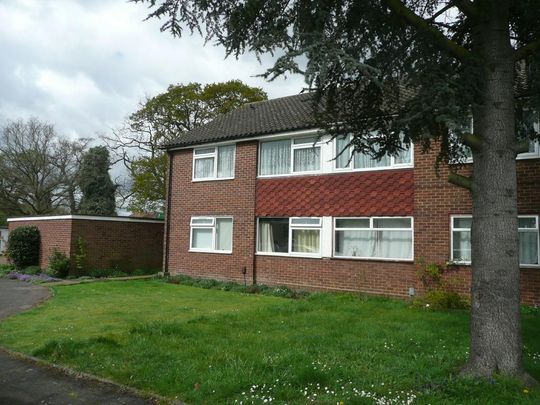 2 bedroom maisonette to rent - Photo 1