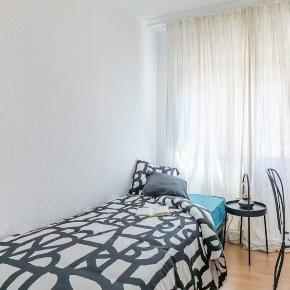 Calle de Aranjuez, Madrid, Community of Madrid 28039 - Foto 1