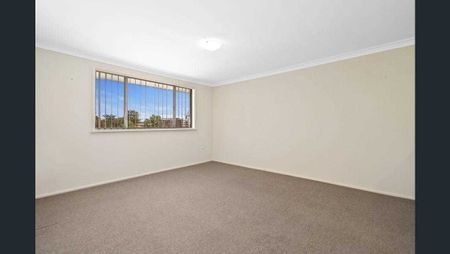 2/185 Gertrude Street, Gosford NSW 2250 - Photo 2